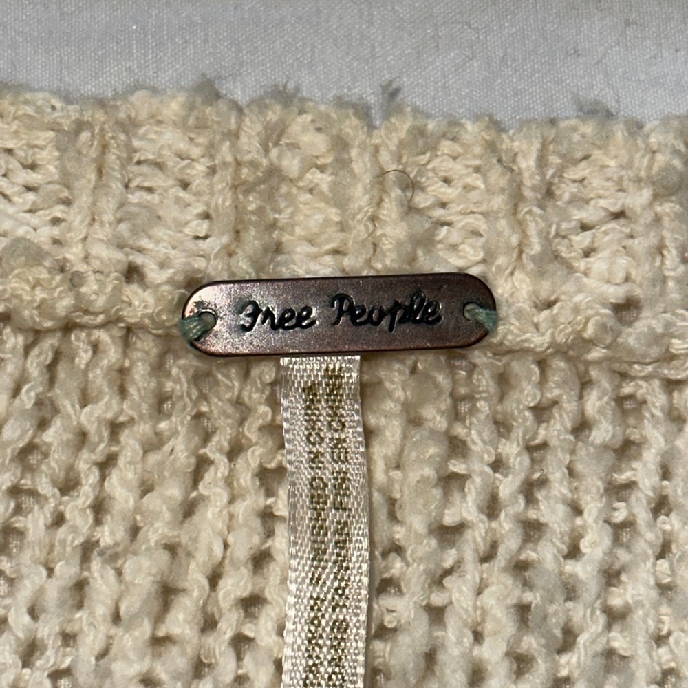 NWOT!  Free People Oversized Knitted Sweater - Picture 2 of 2